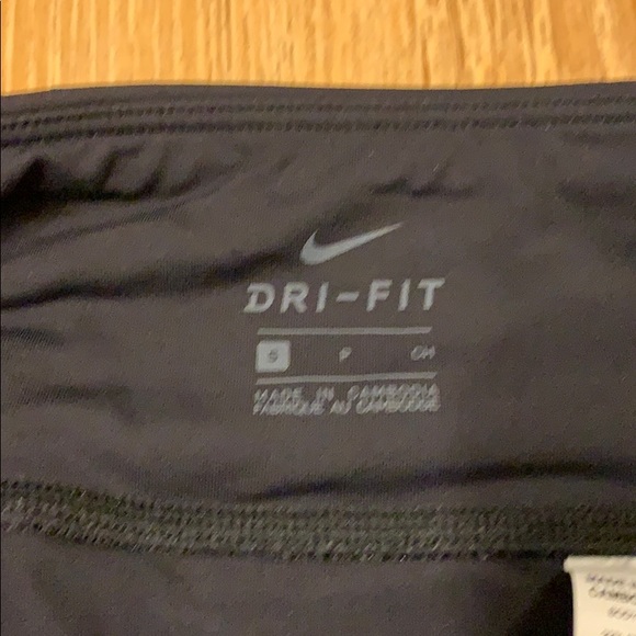 Nike Workout Crop Leggings - Picture 6 of 12